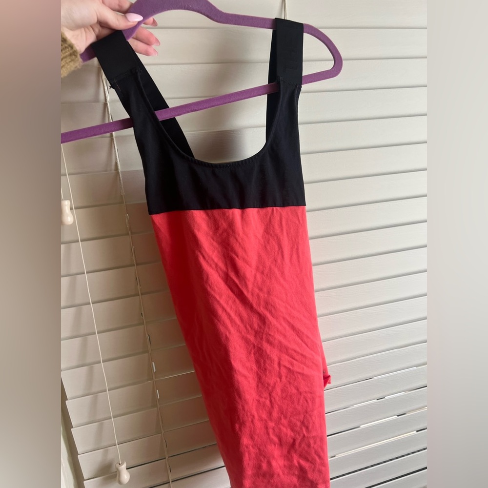 The North Face Women's Black and Coral Tank Top